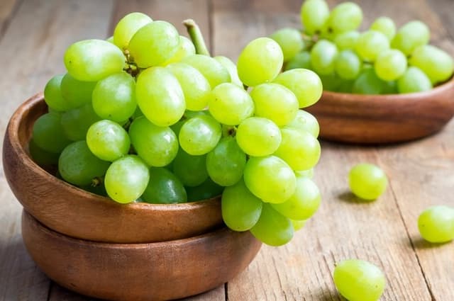 استخوان های نشکن می خواهید؟ این خوراکی ها را مصرف کنید