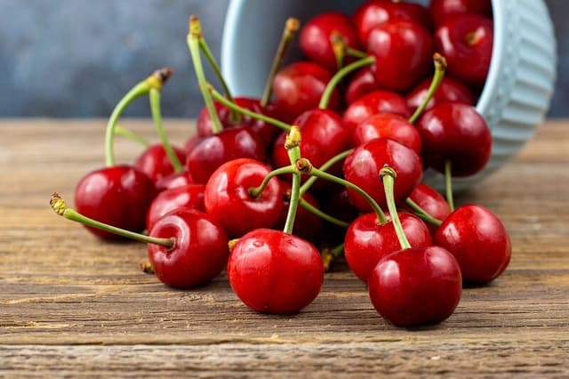 این میوه های تابستانی برای تسکین درد معجزه میکنند