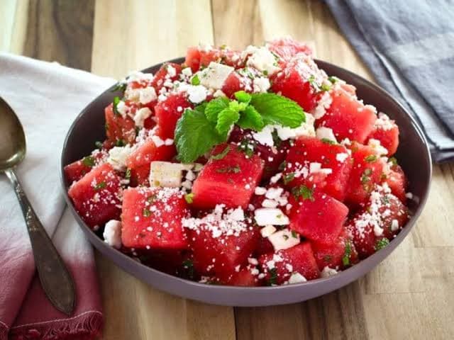 نان و پنیر صبحانه را با این میوه های خوشمزه امتحان کنید