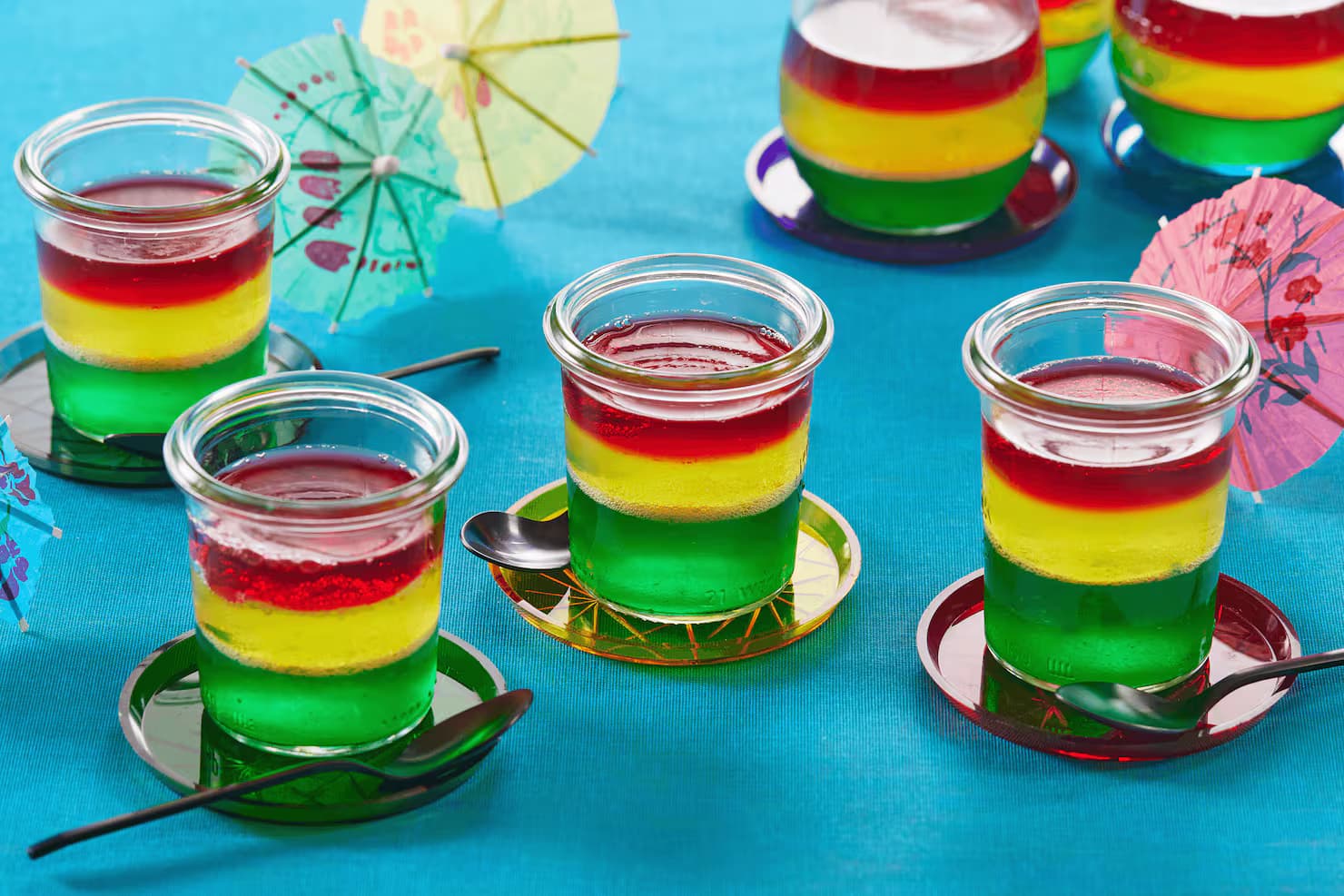 خوردن ژله باعث چاقی صورت می شود؟