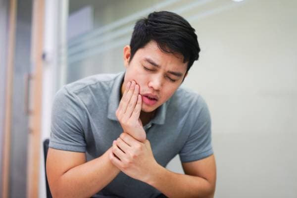 فک درد نشانه چیست؟ /تکنیک‌های آرام‌سازی عضلانی و تقویت مفصل فک