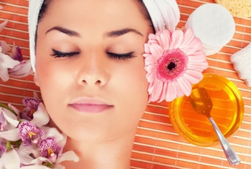 با این نسخه های خانگی برای همیشه با جوش های صورت خداحافظی کنید