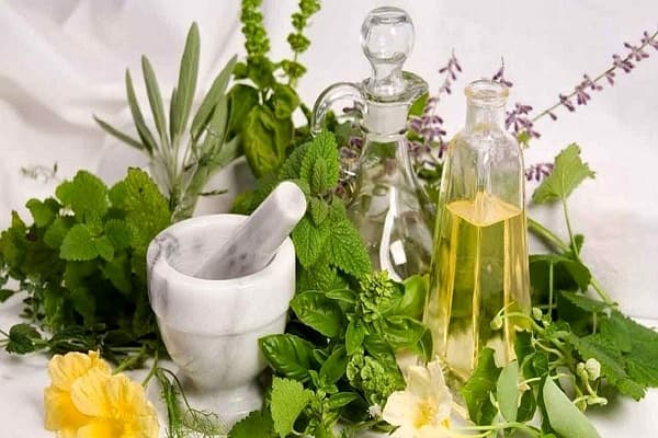 سوزش سردل دارید؟ این ادویه ها و گیاهان را مصرف کنید