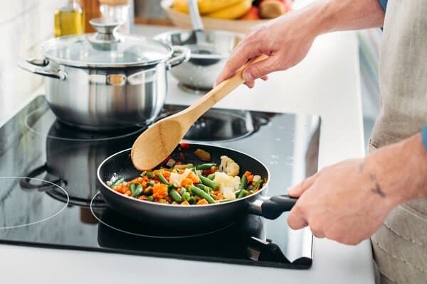 تأثیر روش پخت غذا بر ارزش غذایی مواد خوراکی
