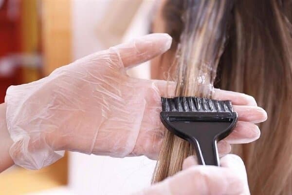 با این کارها رنگ موی شما مدت بیشتری باقی می‌ماند