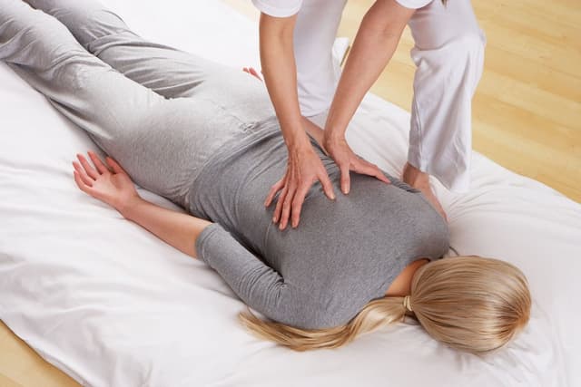 ماساژ سنتی چینی خستگی مزمن را کاهش می‌دهد؟ نتایج یک کارآزمایی بالینی