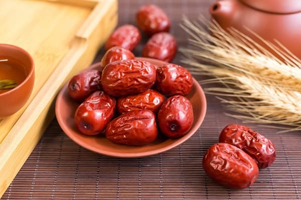 خواص بی شمار عناب که پس از مصرف نصیب بدن تان می شود/ بیش از حد نخورید