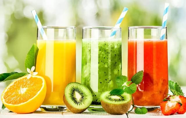 مصرف میوه کامل بهتر از آبمیوه؛ فیبر بیشتر، قند کمتر