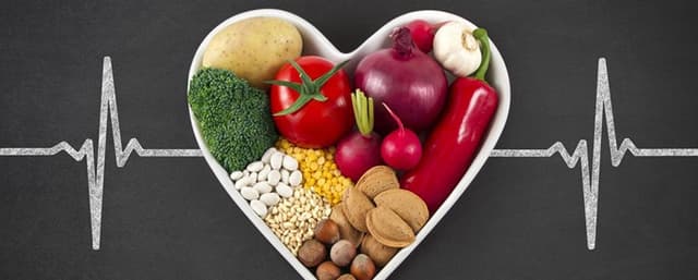 پژوهش جدید روی ایرانیان؛ الگوی غذایی با وضعیت چربی خون ارتباط دارد