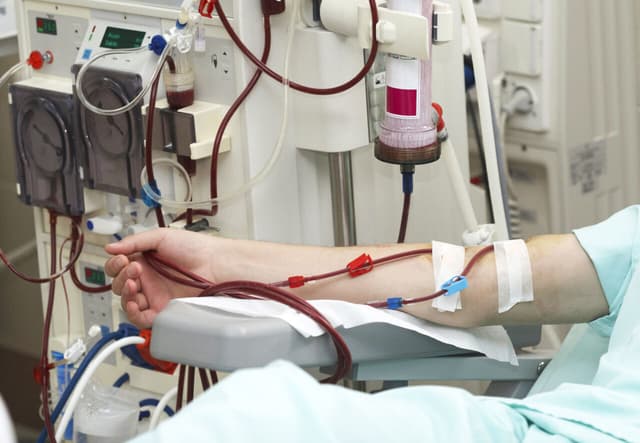 افزایش حمایت از بیماران خاص و مراکز درمانی در استان مرکزی