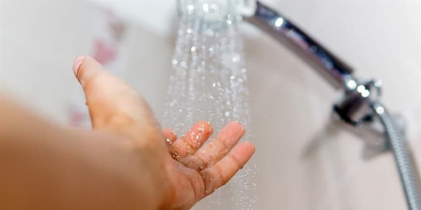 روش صحیح حمام کردن یا دوش گرفتن پس از عمل جراحی