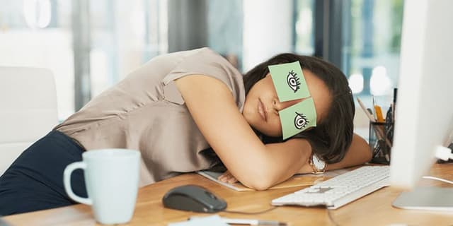 ۶ راه آسان برای کاهش خستگی بعد از ظهر