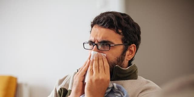 هر آنچه درباره انواع و درمان آنفولانزا  باید بدانید
