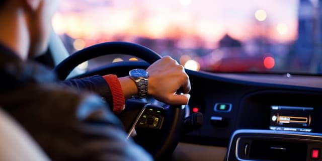 راهکارهای جلوگیری از کمردرد هنگام رانندگی