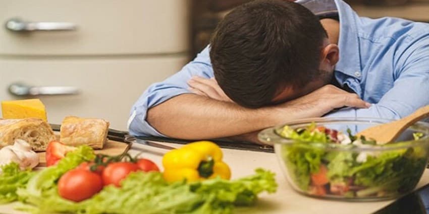 اگر میگرن دارید به این غذاها لب نزنید