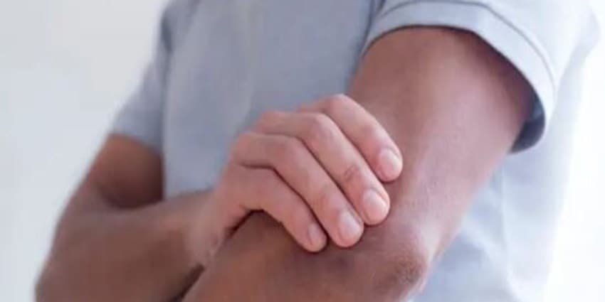 چرا بازوی چپ درد می‌گیرد؟