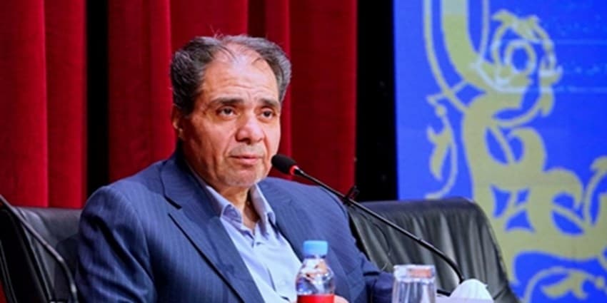 عمل در حیطه شغلی باید بر مدار اخلاق باشد