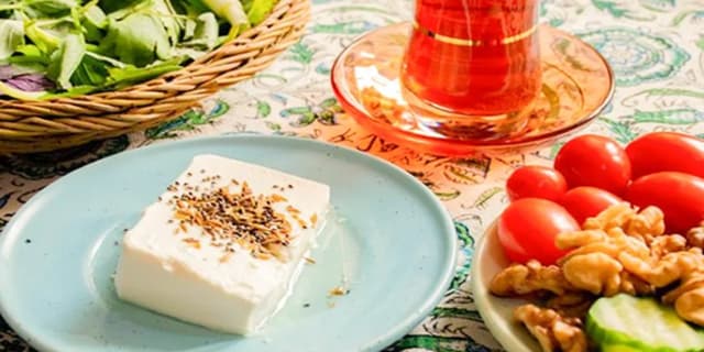 صبحانه را از وعده‌های غذایی خود حذف نکنید