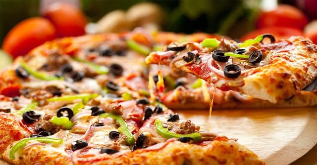 چرا پیتزای مانده طعم بهتری می دهد؟