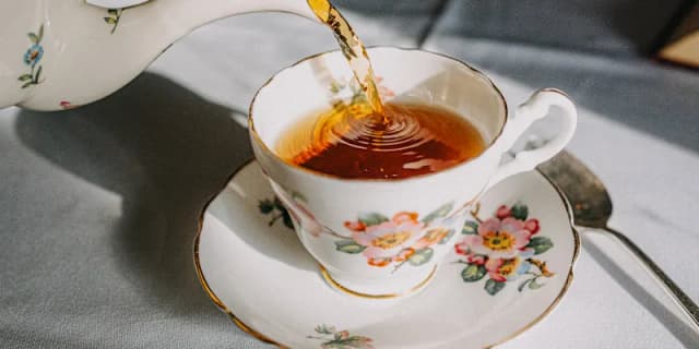 کدام چای بهتر است ؟ سرد یا گرم؟