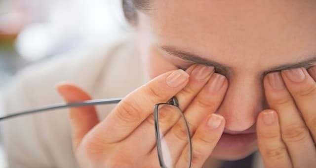 اهمیت معاینه منظم چشم برای تشخیص زودهنگام مشکلات بینایی