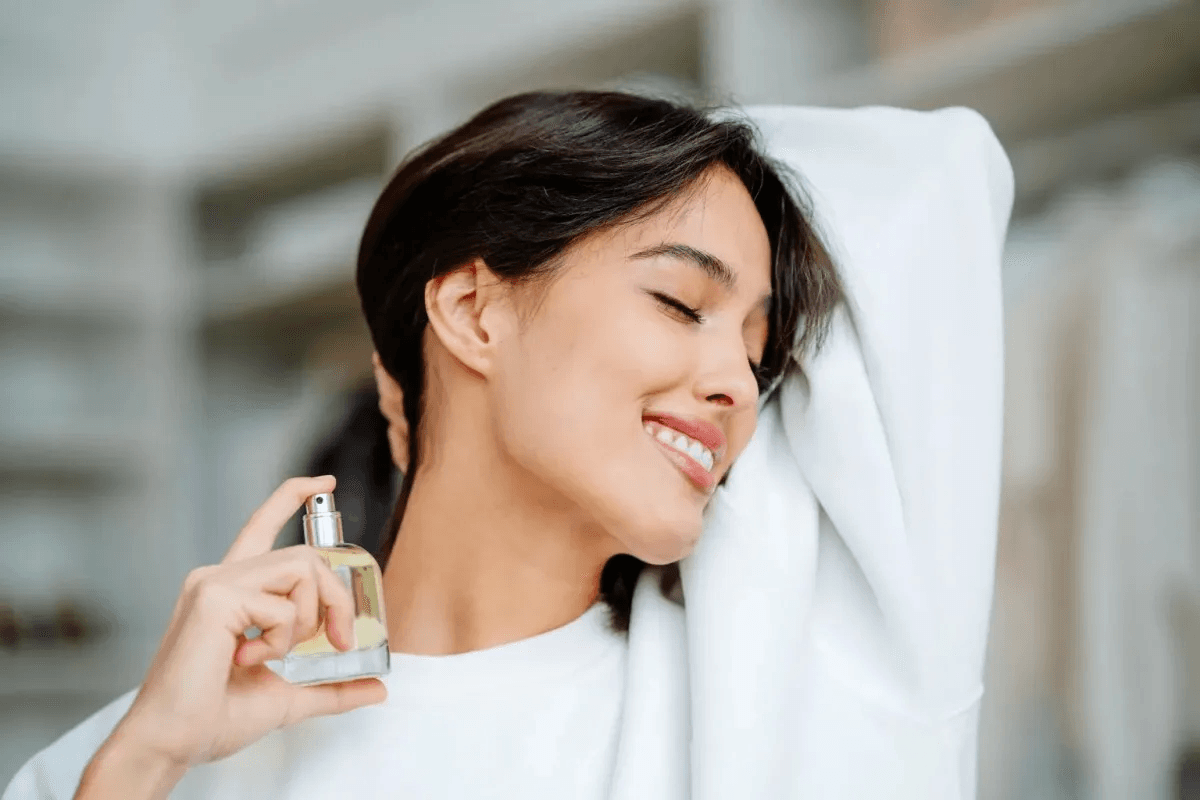 عطر زدن روی گردن باعث سرطان یا ناباروری شود؟