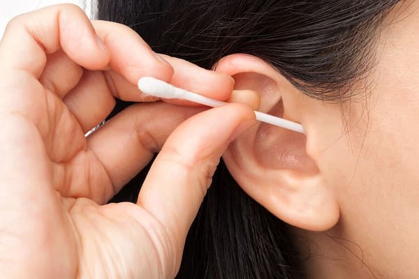 خطرات استفاده از گوش پاک کن+ اینفوگرافیک