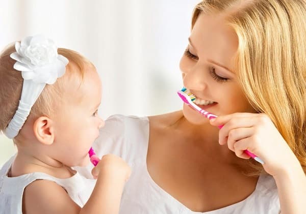 یکبار برای همیشه روش صحیح مسواک زدن را یاد بگیریم+ اینفوگرافیک