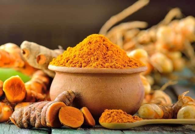 زردچوبه را چه زمانی مصرف کنیم؟