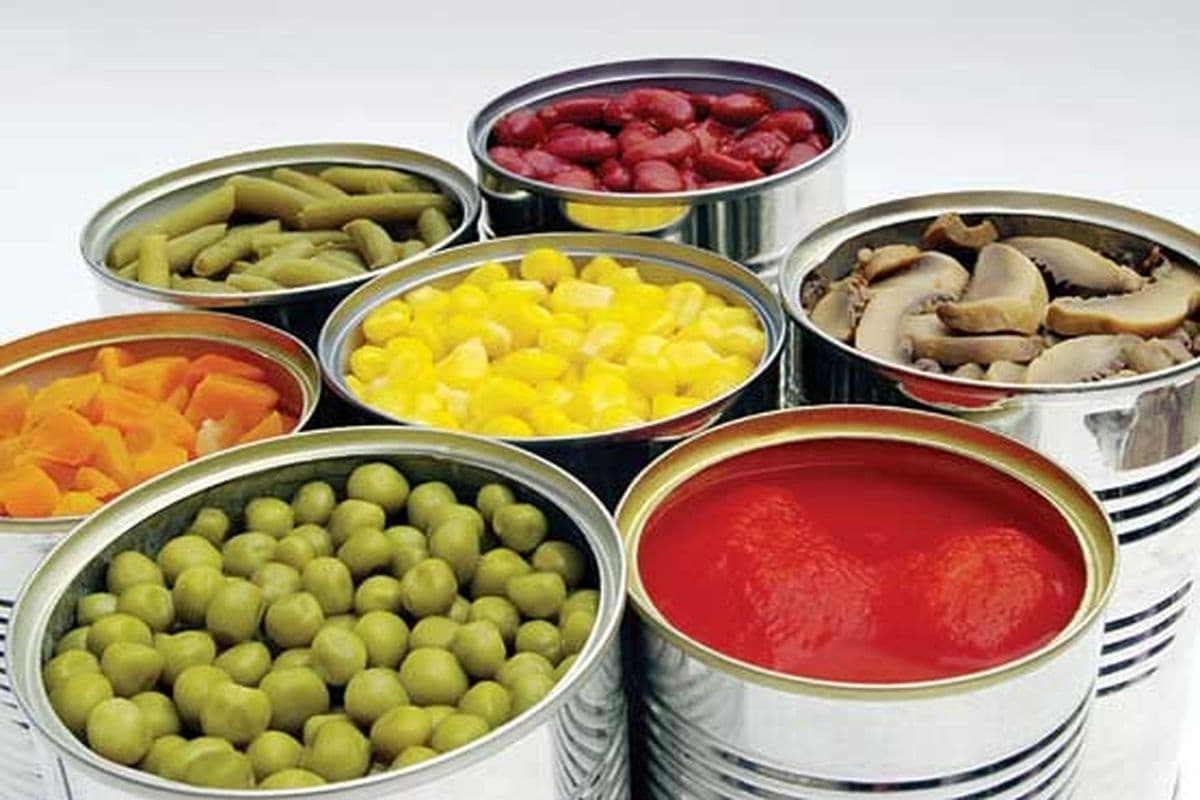 کنسروهای ضربه خورده را مصرف نکنید
