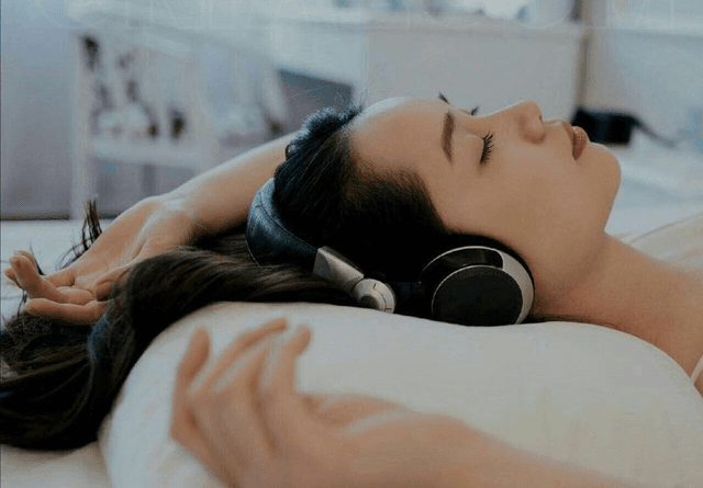گوش کردن به کدام موسیقی واقعا درد را کم می کند؟