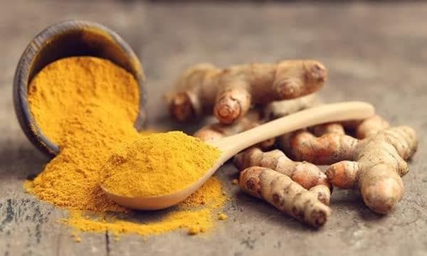 زردچوبه و کورکومین؛ پژوهشهای تازه از تعادل هوشمند آن میان مهار سرطان و حفظ سلولهای سالم میگویند