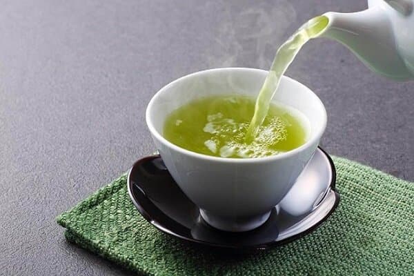 چای سبز، نوشیدنی سرشار از آنتی اکسیدان برای سلامت قلب و مغز