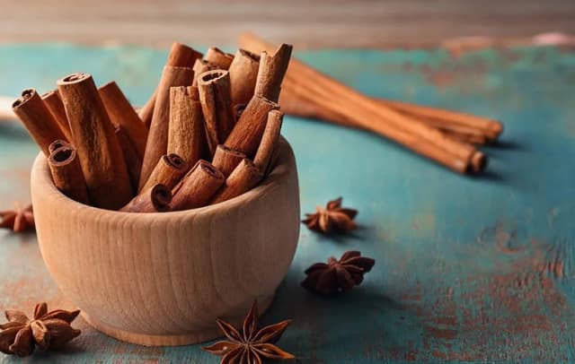 خواص دارچین؛ از باورهای طب سنتی تا شواهد علمی