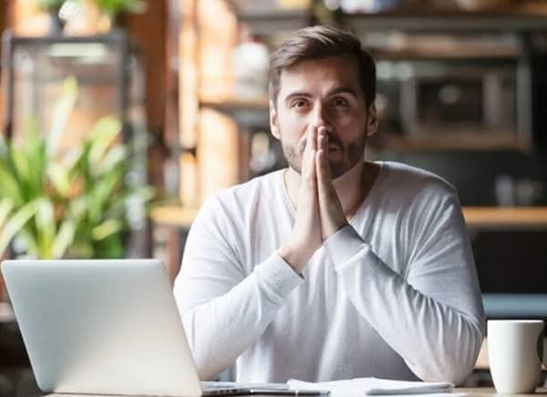 تابآوری به معنی نداشتن درد، ترس و شکست نیست