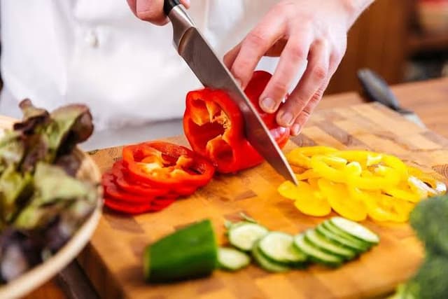 پژوهش جدید: تغییر به رژیم وگان میتواند در چند روز سوختوساز کبد را تغییر دهد