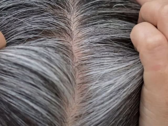 ۷ ترفند علمی برای خداحافظی همیشگی با موهای سفید