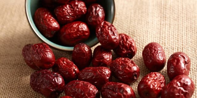 خواص اعجاب انگیز عناب