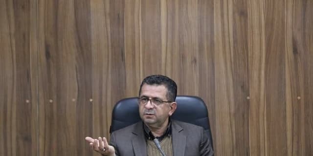 فرماندار ویژه سقز: عرضه مرغ زنده سلامت شهروندان را تهدید می کند