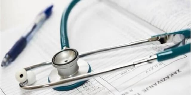 ابطال پروانه جعلی مطب ۷۴ پزشک