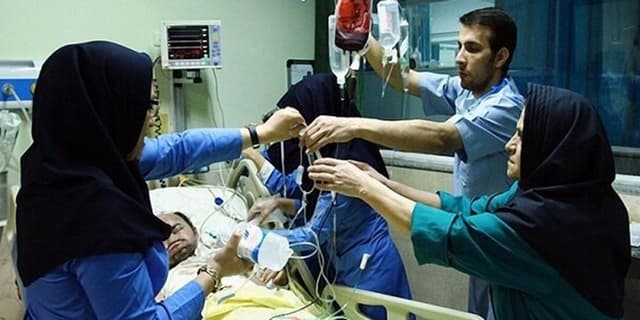 ۴ ماه اختلاف در پرداخت بین پرستاران و پزشکان وجود دارد