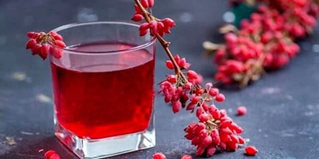 دمنوش زرشک و رفع عطش تابستان