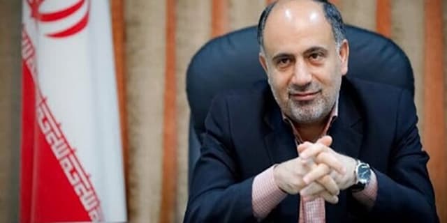 پزشکان در تمام برهههاي زماني در كنار مردم حضور دارند