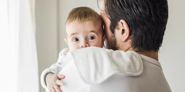 سن بالای پدر چه خطراتی برای جنین دارد؟