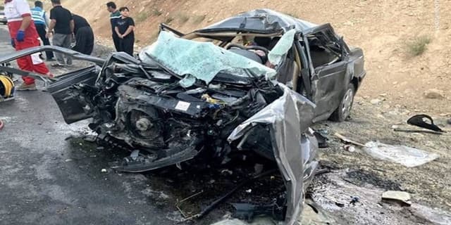 تصادف مرگبار 2 خودروی سواری در محور قم_دليجان