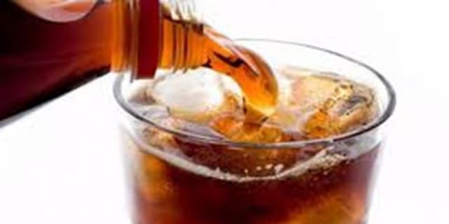 فكر نكنيد نوشابههاي رژيمي مفيد است