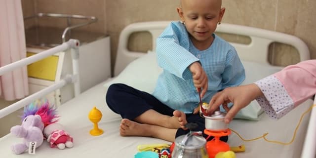 اينجا کودکان سرطانی زندگي ميكنند